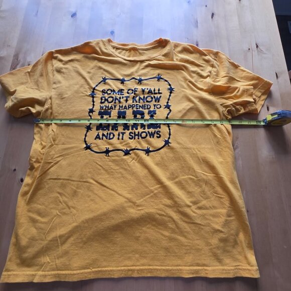 Some Of Y'all Don't Know What Happened To Earl t shirt ladies gold black Sz Larg - Picture 3 of 6